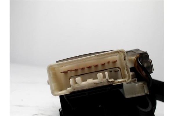 Recambio de mando intermitencia para toyota corolla (e12) 2.0 d-4d referencia OEM IAM 173712  