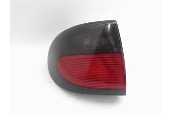 Recambio de piloto trasero izquierdo para renault megane i classic (la0) referencia OEM IAM   