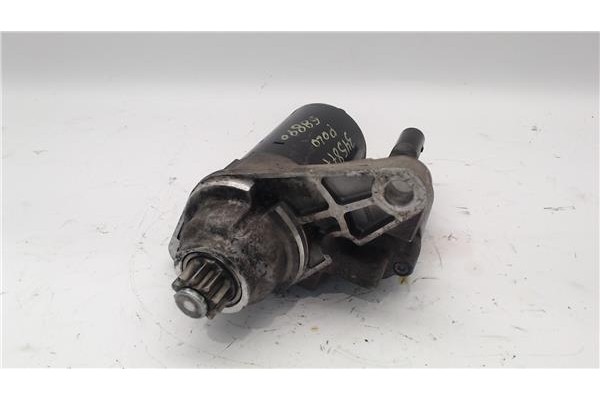 Recambio de motor arranque para volkswagen polo iv (9n1) 1.4 16v referencia OEM IAM 001120406 02T911023H 