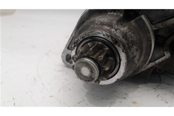 Recambio de motor arranque para volkswagen polo iv (9n1) 1.4 16v referencia OEM IAM 001120406 02T911023H 