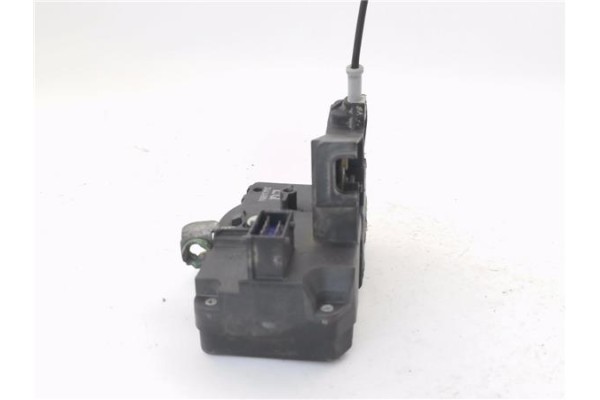 Recambio de cierre electromagnetico delantero izquierdo para opel corsa c 1.7 dti referencia OEM IAM 5133077  