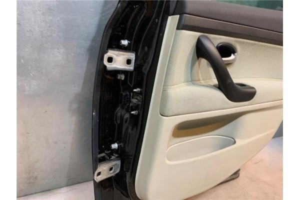 Recambio de puerta trasero derecha para saab 9-3 berlina 1.9 tid referencia OEM IAM 12769493  