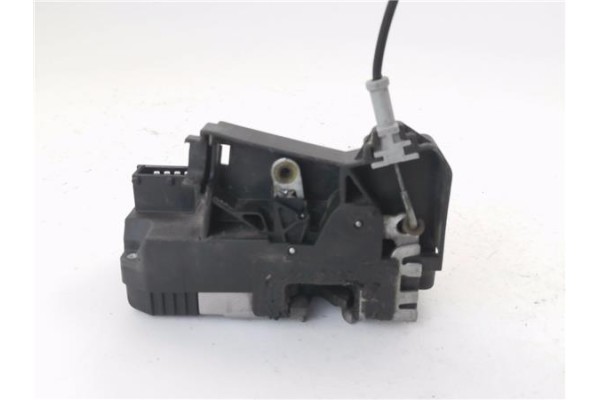 Recambio de cierre electromagnetico delantero izquierdo para opel corsa c 1.7 dti referencia OEM IAM 5133077  
