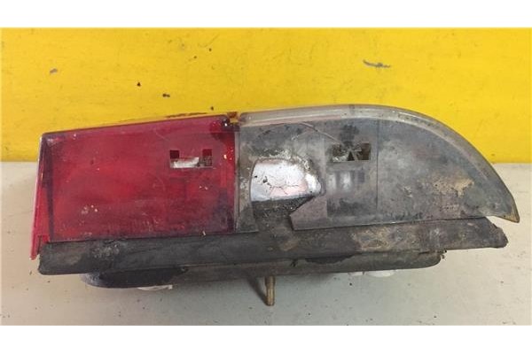 Recambio de piloto trasero derecho para peugeot 205 ii (20a/c) 1.1 referencia OEM IAM   