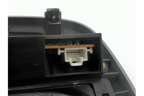 Recambio de embellecedor luz techo para kia carens (rs) 2.0 crdi referencia OEM IAM   