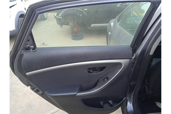 Recambio de puerta trasero izquierda para hyundai i30 (fd) 1.6 crdi referencia OEM IAM 77003A6000  