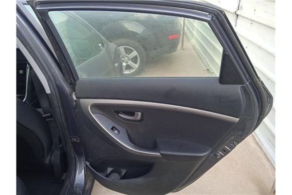 Recambio de puerta trasero derecha para hyundai i30 (fd) 1.6 crdi referencia OEM IAM 77004A6000  