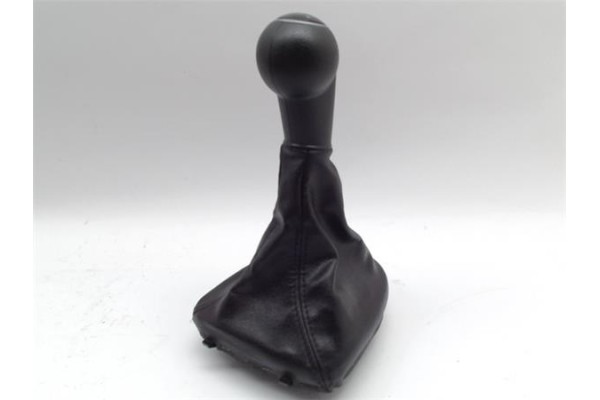 Recambio de pomo palanca cambio para seat leon (1p1)(05.2005) 2.0 linea r [2,0 ltr. - 147 kw 16v t fsi] referencia OEM IAM   