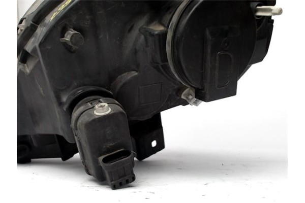 Recambio de faro delantero dcho para renault kangoo 4x4 1.9 rapid referencia OEM IAM 8200444260  