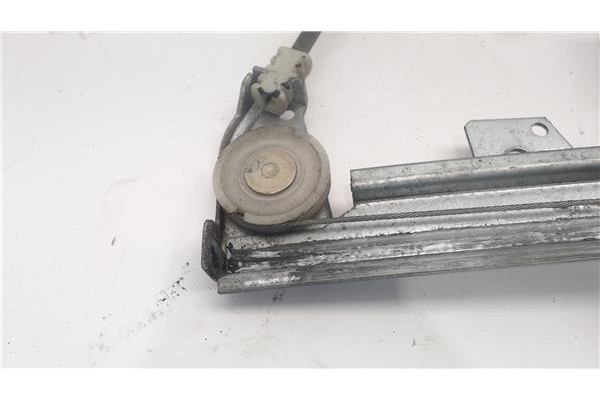 Recambio de mecanismo elevalunas delantero izquierdo para peugeot 307 (s1) referencia OEM IAM 9221K0  