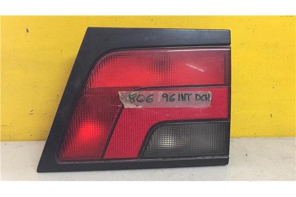 Recambio de piloto interior derecho para peugeot 806 2.0 st referencia OEM IAM E23017  