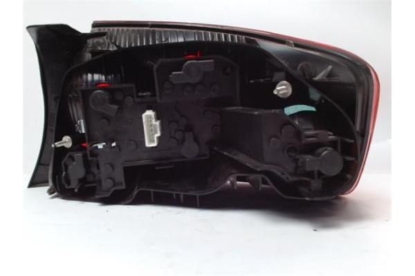 Recambio de piloto trasero izquierdo para peugeot 407 1.6 business line referencia OEM IAM 6350GC  