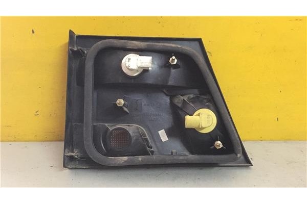 Recambio de piloto interior derecho para peugeot 806 2.0 st referencia OEM IAM E23017  