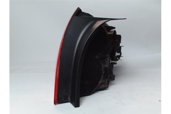 Recambio de piloto trasero izquierdo para peugeot 407 1.6 business line referencia OEM IAM 6350GC  