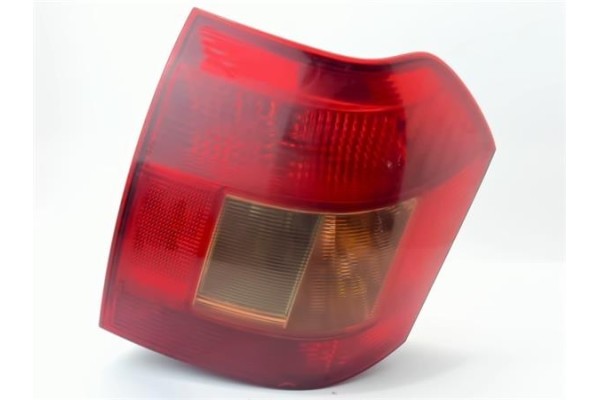 Recambio de piloto trasero izquierdo para toyota corolla (e12) 2.0 d-4d referencia OEM IAM   