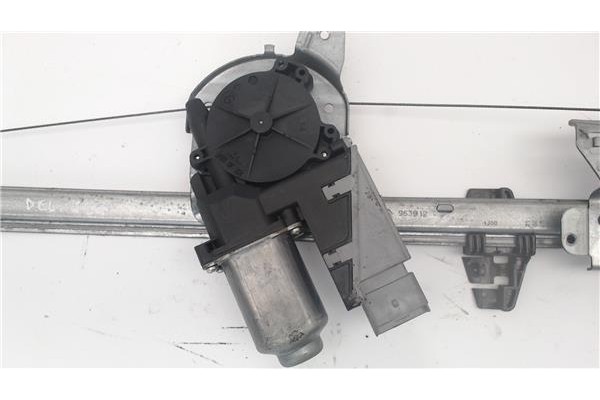 Recambio de mecanismo elevalunas delantero izquierdo para citroen c3 referencia OEM IAM 400619F  