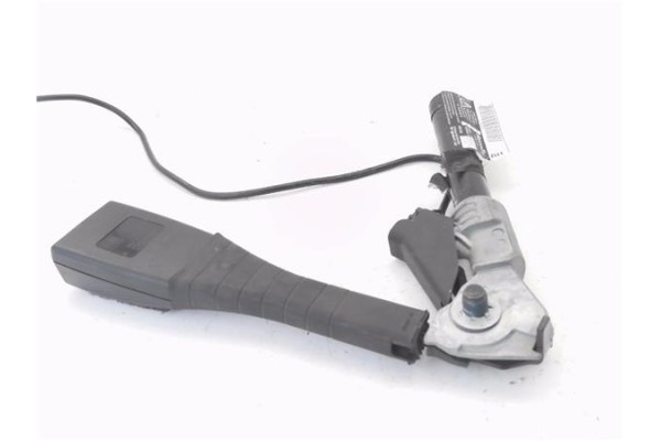 Recambio de anclaje cinturon delantero derecho para opel corsa d 1.4 referencia OEM IAM 5197226 13225285 