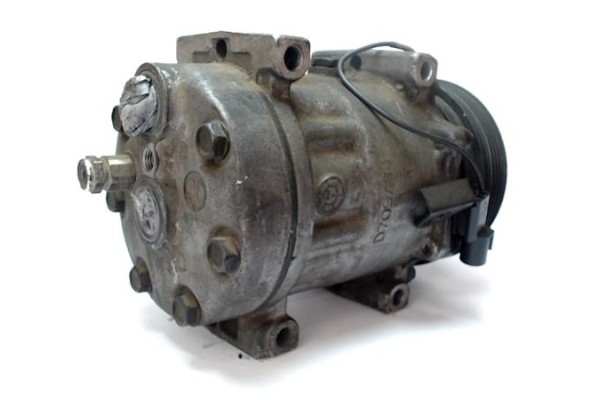 Recambio de compresor aire acond. para mitsubishi carisma berlina 4 (da0) 1.6 1600 avance referencia OEM IAM 8200040681  