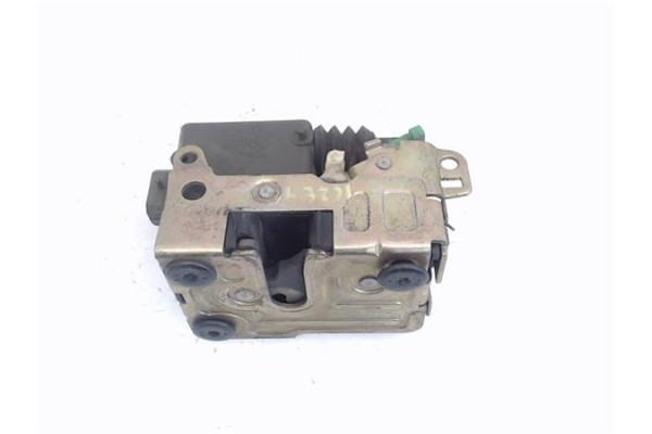 Recambio de cierre electromagnetico delantero derecho para renault master ii furgón (fd) 2.5 dci 120 referencia OEM IAM 82001471