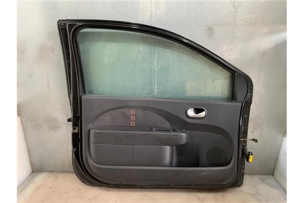 Recambio de puerta delantero izquierda para renault twingo ii 1.2 16v (c06c, c06d, c06k) referencia OEM IAM 7751477647 801010419