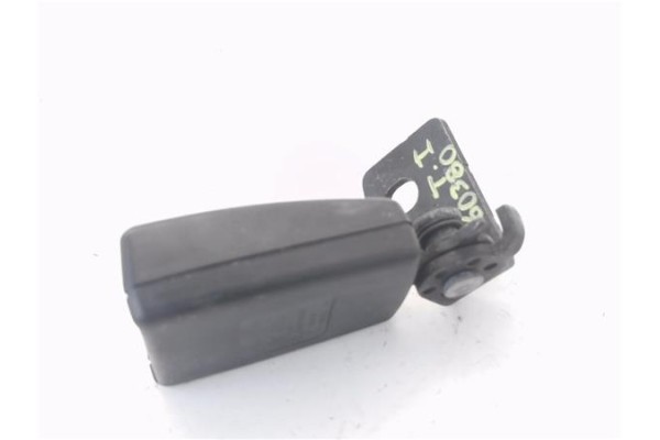 Recambio de anclaje cinturon trasero izquierdo para opel corsa d 1.4 referencia OEM IAM 5197631  