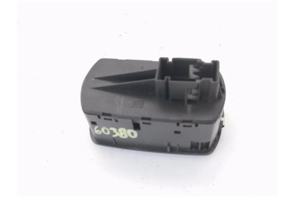 Recambio de mando elevalunas delantero izquierdo para opel corsa d 1.4 referencia OEM IAM 6240509  