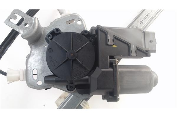 Recambio de mecanismo elevalunas delantero derecho para citroen xsara berlina referencia OEM IAM 400595R  
