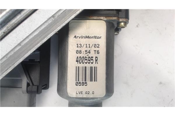 Recambio de mecanismo elevalunas delantero derecho para citroen xsara berlina referencia OEM IAM 400595R  