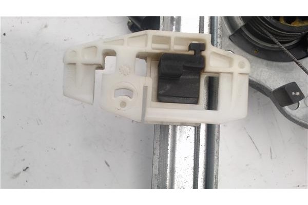 Recambio de mecanismo elevalunas delantero derecho para citroen xsara berlina referencia OEM IAM 400595R  