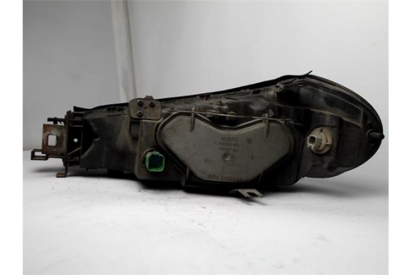 Recambio de faro delantero dcho para ford mondeo ii ranchera familiar (bnp) 1.8 td referencia OEM IAM 0301088206 1305219078 