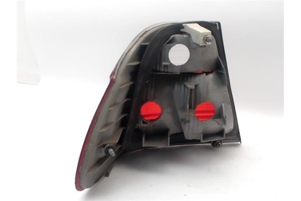 Recambio de piloto trasero derecho para bmw serie 3 berlina (e46) 2.0 320d referencia OEM IAM 63218383822  