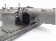 Recambio de mecanismo elevalunas delantero derecho para opel vivaro 1.9 dti referencia OEM IAM 37103001 4408555 