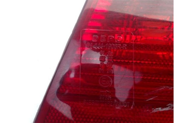 Recambio de piloto trasero derecho para bmw serie 3 berlina (e46) 2.0 320d referencia OEM IAM 63218383822  