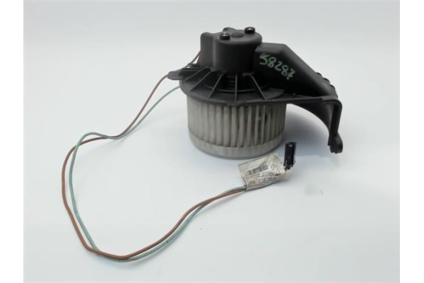 Recambio de motor calefaccion para opel movano b furgón/combi 2.3 combi l1h1 3,0t referencia OEM IAM 173830100  
