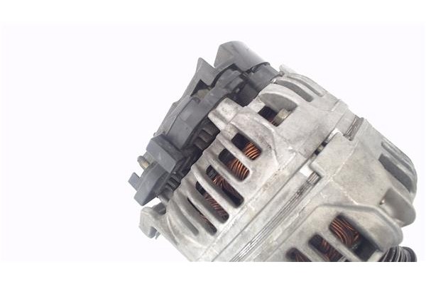 Recambio de alternador para opel astra g berlina 2.0 di referencia OEM IAM 90561168  
