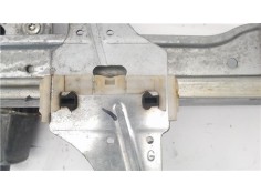 Recambio de mecanismo elevalunas delantero izquierdo para peugeot 208 referencia OEM IAM 9806081880  