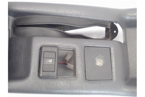 Recambio de reposabrazos para toyota celica coupé (_t18_) 1.6 sti (at180) referencia OEM IAM 5881120310  