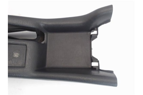 Recambio de reposabrazos para toyota celica coupé (_t18_) 1.6 sti (at180) referencia OEM IAM 5881120310  