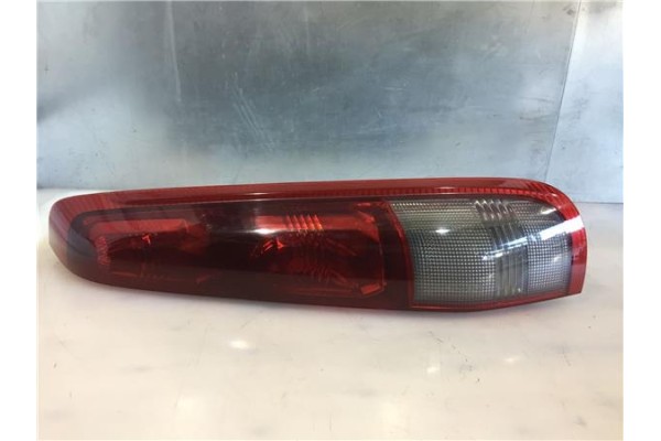 Recambio de piloto trasero derecho para nissan x-trail (t30) 2.2 comfort referencia OEM IAM B46R  