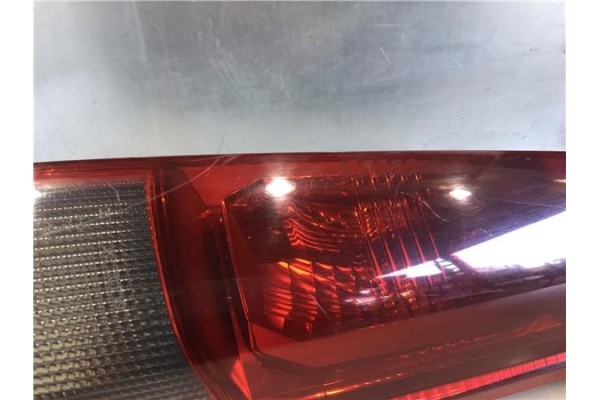 Recambio de piloto trasero derecho para nissan x-trail (t30) 2.2 comfort referencia OEM IAM B46R  