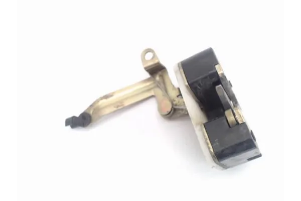 Recambio de cierre electromagnetico trasero derecho para renault master ii furgón (fd) 2.5 dci 120 referencia OEM IAM 7700351343