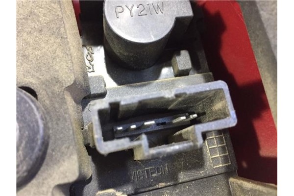 Recambio de piloto trasero izquierdo para peugeot 206 + 1.4 básico referencia OEM IAM 9685618280  