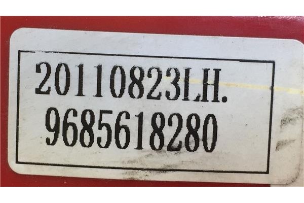 Recambio de piloto trasero izquierdo para peugeot 206 + 1.4 básico referencia OEM IAM 9685618280  