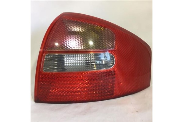 Recambio de piloto trasero derecho para audi a6 berlina (4b2) 2.8 referencia OEM IAM 4B5945096 2212505 4B9945096 , AUDI