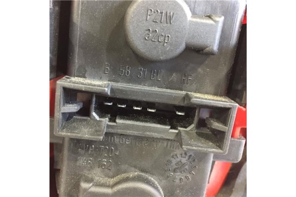 Recambio de piloto trasero derecho para audi a6 berlina (4b2) 2.8 referencia OEM IAM 4B5945096 2212505 4B9945096 , AUDI