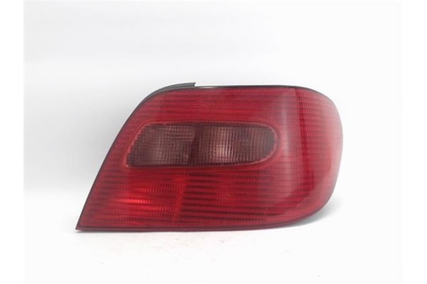 Recambio de piloto trasero derecho para citroen xsara berlina 1.6i 16v premier referencia OEM IAM   