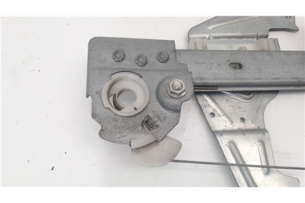 Recambio de mecanismo elevalunas delantero izquierdo para peugeot 107 referencia OEM IAM 698200H020  