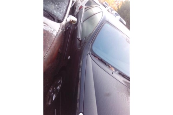citroen c5 berlina del año 2001