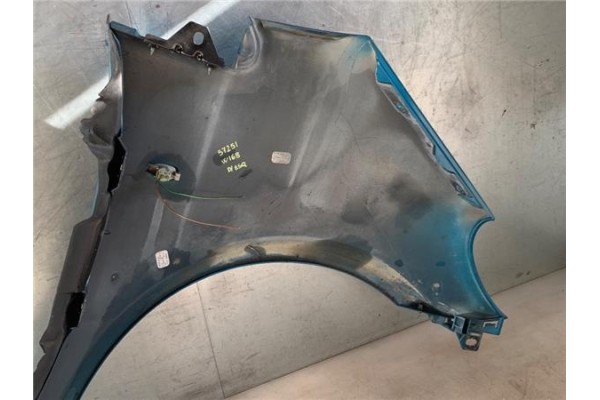 Recambio de aleta delantero izquierda para mercedes-benz clase a (bm 168) 1.9 190 (168.032) referencia OEM IAM A1688800718  