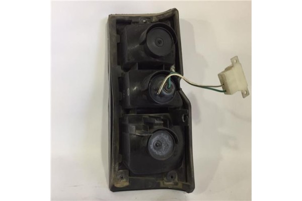 Recambio de piloto trasero izquierdo para daihatsu rocky hard top (f7, f8) 2.8 td referencia OEM IAM 22051459  